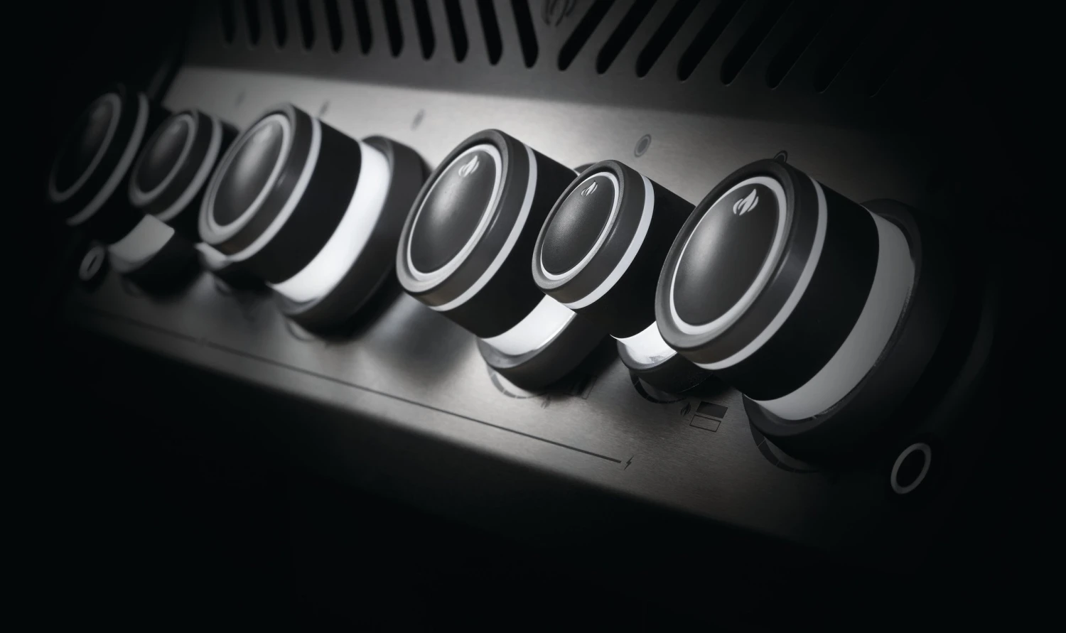 Napoleon Rogue SE525RSIB-1 Gasbarbecue 8 Napoleon Rogue SE525RSIB-1 Gasbarbecue - Afbeelding 6