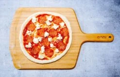 Ooni Bamboe Pizza Schep - Bamboo Pizza Peel 12inch -Kamado Verkoopwinkel ooni bamboe pizza schep bamboo pizza peel 12inch 2