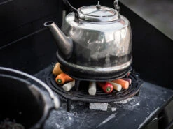 Petromax Gietijzeren Onderzetter Met Pootjes -Kamado Verkoopwinkel petromax gietijzeren onderzetter met pootjes 2