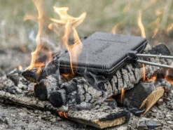 Petromax Gietijzeren Wafelijzer Kort 12 Petromax Gietijzeren Wafelijzer Kort -Kamado Verkoopwinkel petromax gietijzeren wafelijzer kort 4